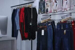 Kprichos Moda Latina