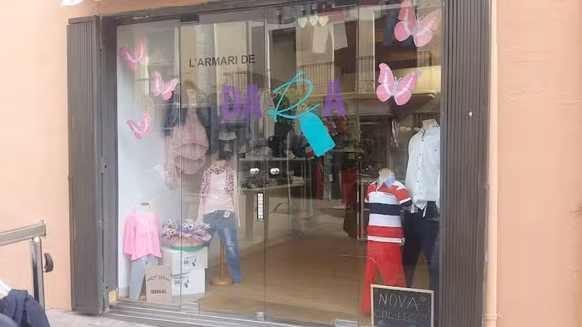 L&rsquo;ARMARI DE DARA