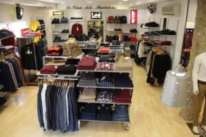 La Casa dels Pantalons