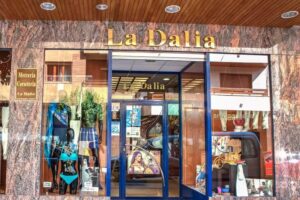 La Dalia (Lencer&iacute;a y corseter&iacute;a)