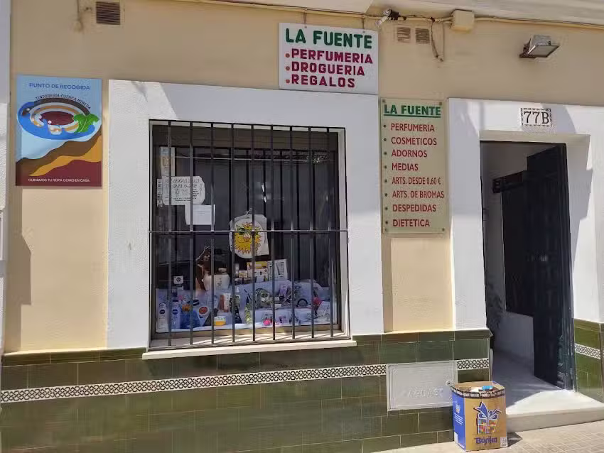 La Fuente. Perfumer&iacute;a, Cosm&eacute;ticos y Regalos