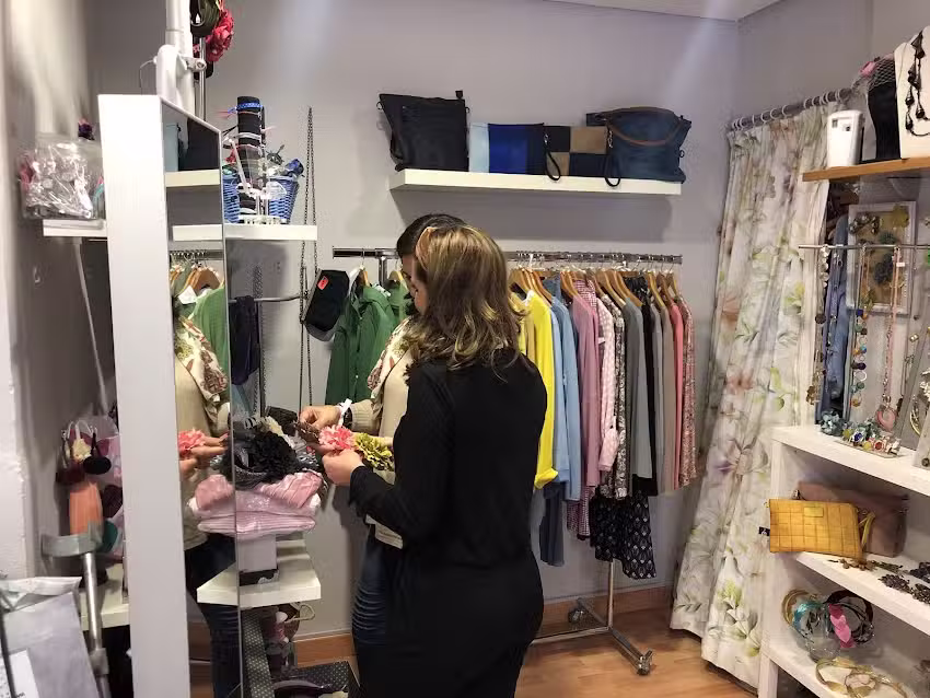 LAS COSAS DE MAM&Aacute;. Ropa ,Complementos y Detalles Invitados en C&oacute;rdoba