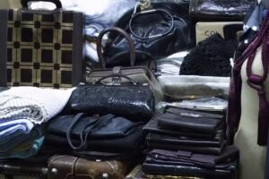 Las Pepitas Atrezzo Y Vestuario