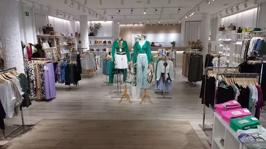 Lavengy Plaza Ayuntamiento