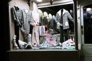 Lencer&iacute;a Dely