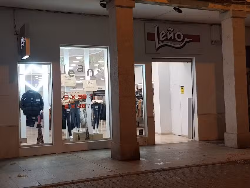 Le&ntilde;o