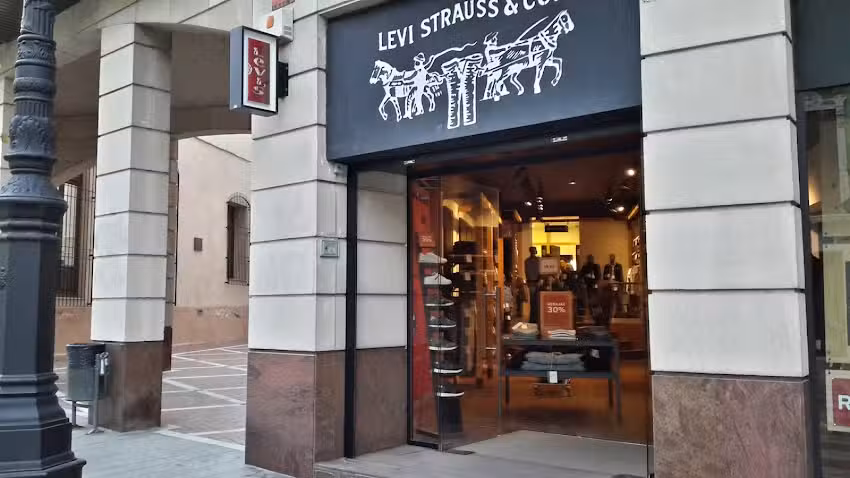 Levi&rsquo;s Cardenal Loaces