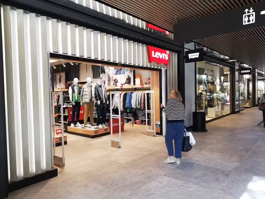 Levi&rsquo;s Open Mall