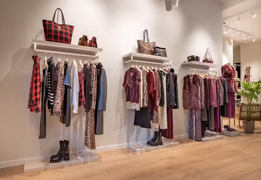 Lola Casademunt CC La Ca&ntilde;ada Shopping M&aacute;laga