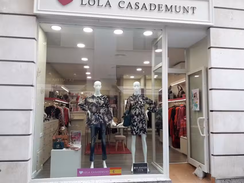 Lola Casademunt Granada