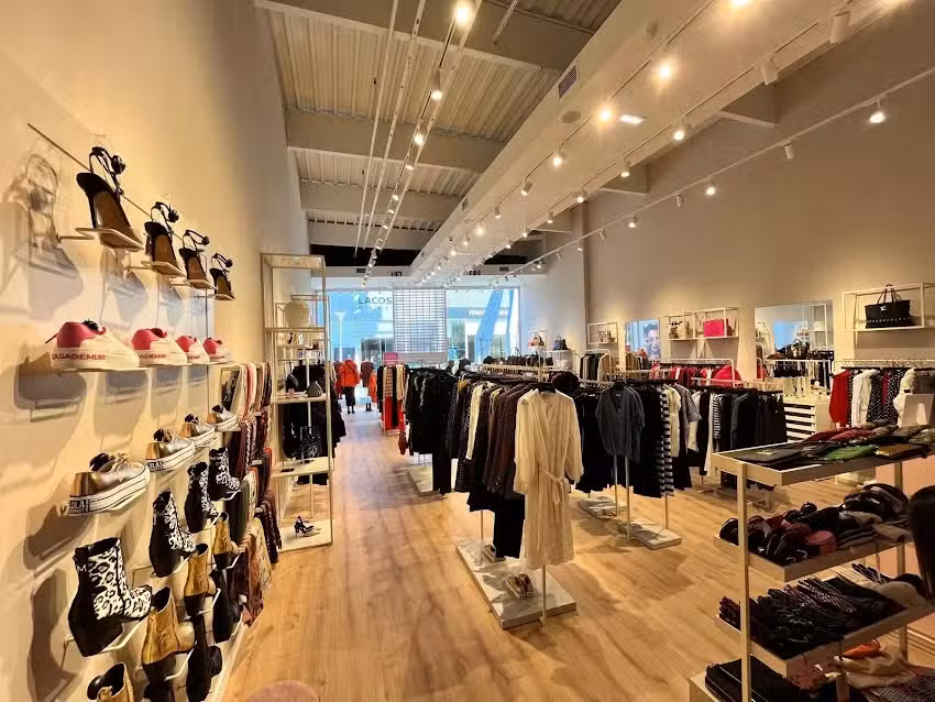 Lola Casademunt Outlet Las Terraza