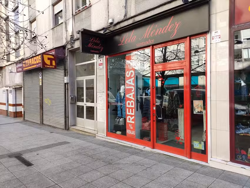 Lola M&eacute;ndez Santander