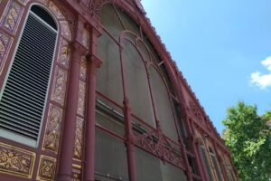 Lucy. Ar Modas Mercat de Sant Antoni