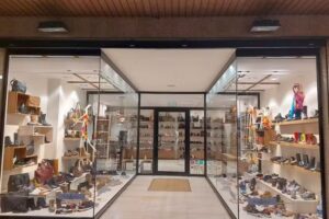 Lui & Lei Zapater&iacute;a y Complementos