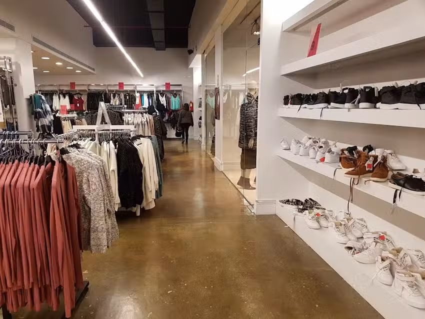 Mango Outlet