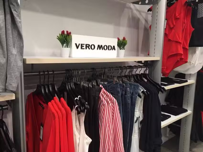 Mar&iacute;a De Los &Aacute;ngeles Paz Castrillo