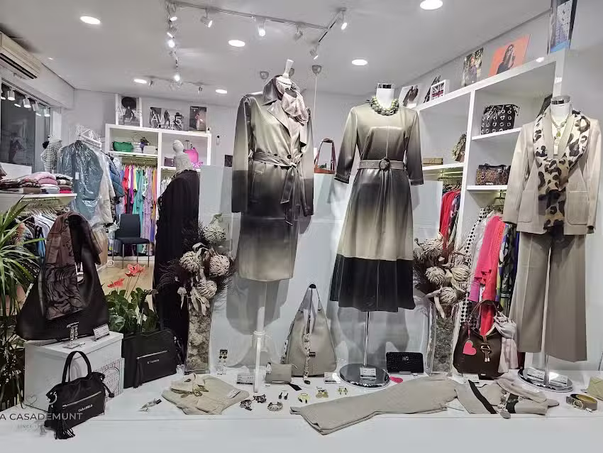 Marichela Moda y Complementos by Carmen Castellano