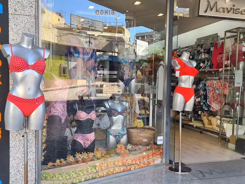 Mavisel Bikinis Y Ba&ntilde;adores