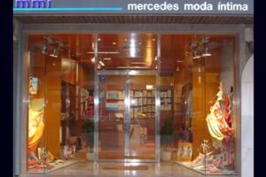 Mercedes Moda &Iacute;ntima