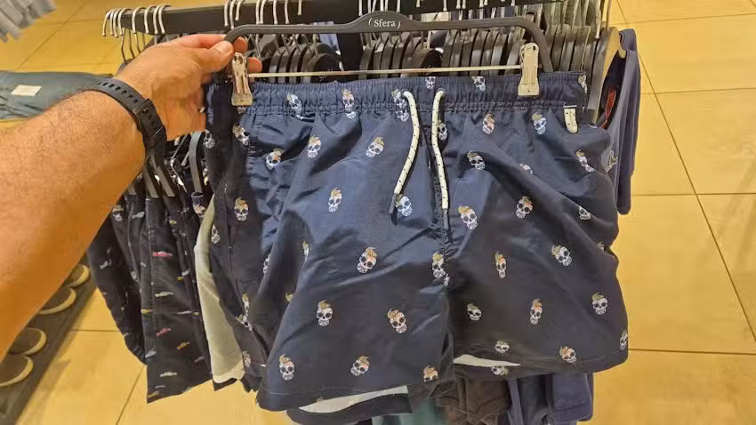 Moda joven en ropa sportwear. Confeg S.L.