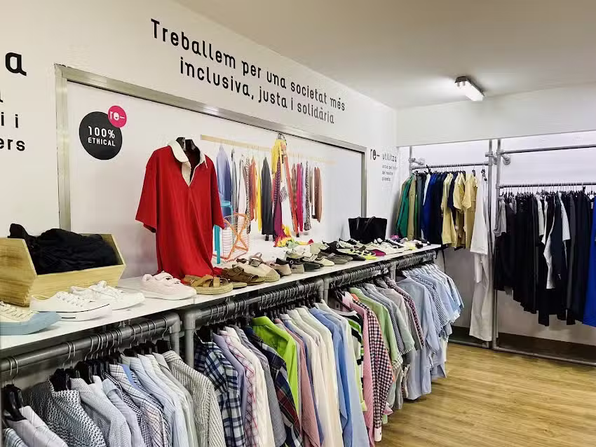 Moda re- Clot &ndash; Fundaci&oacute; Formaci&oacute; i Treball