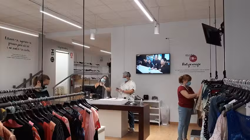 Moda re- L&rsquo;Hospitalet &ndash; Fundaci&oacute; Formaci&oacute; i Treball