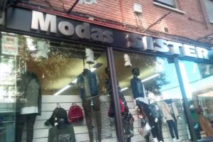 Modas Sister
