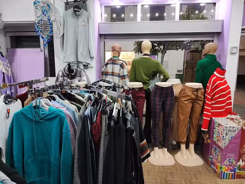 Modas y Complementos Latifa