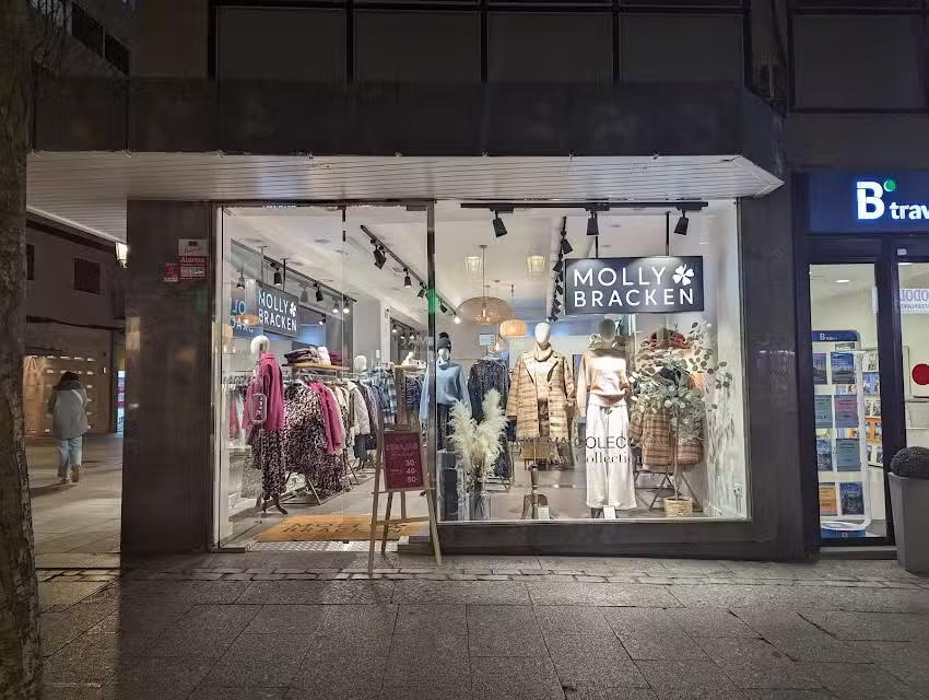 Molly Bracken &ndash; Outlet