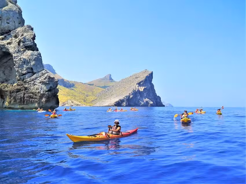 M&oacute;n d&rsquo;Aventura Outdoor Shop & Adventure Tours