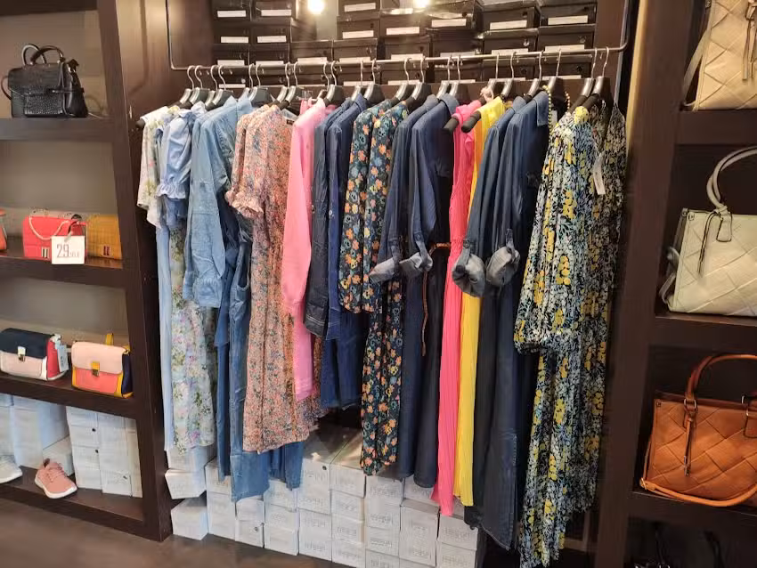 Muestrarios PyP, S.L.