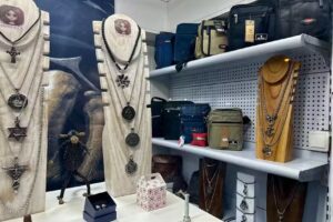 Nelly d&rsquo;Lourdes Joyas