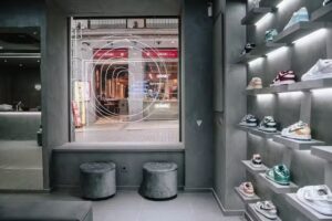 Newcop Madrid- Jordan Yeezy Nike Adidas Puma