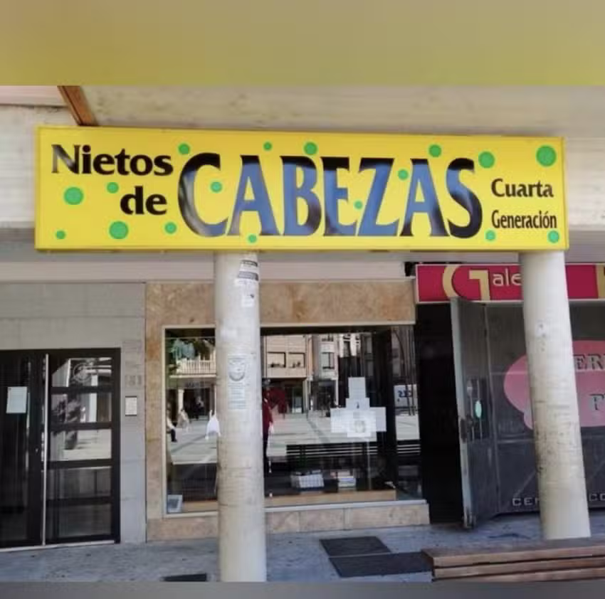 Nietos De Cabezas