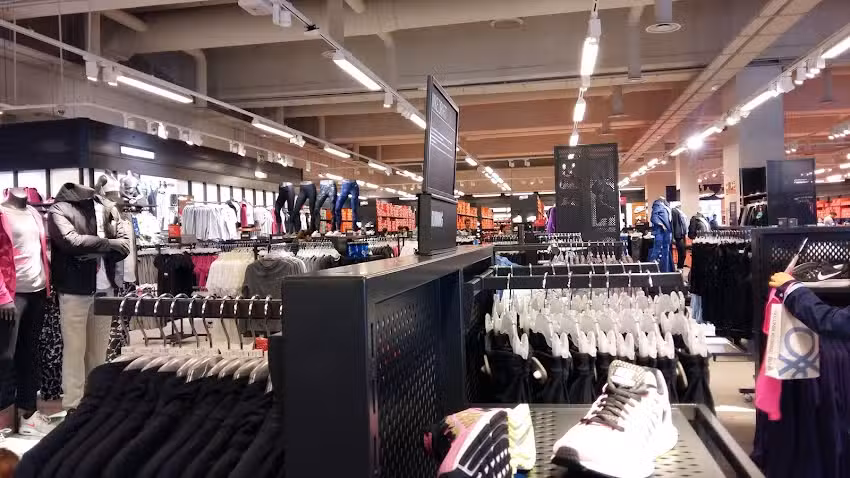 Nike Store San Sebasti&aacute;n de los Reyes