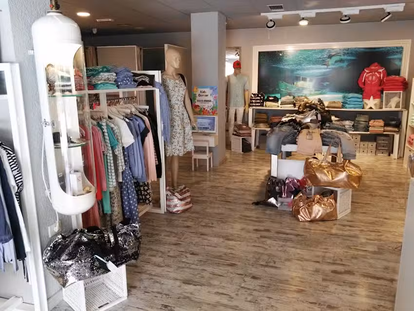 Ocean-Brands / Surf-Corner S.L. / CC Cosmo / Jandia / Fuerteventura