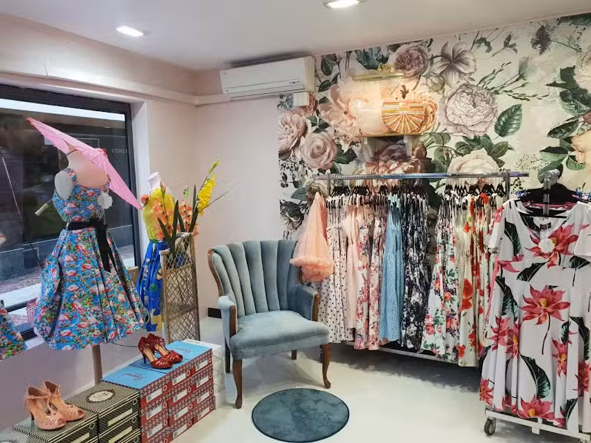 Oh la la! Pin up shop