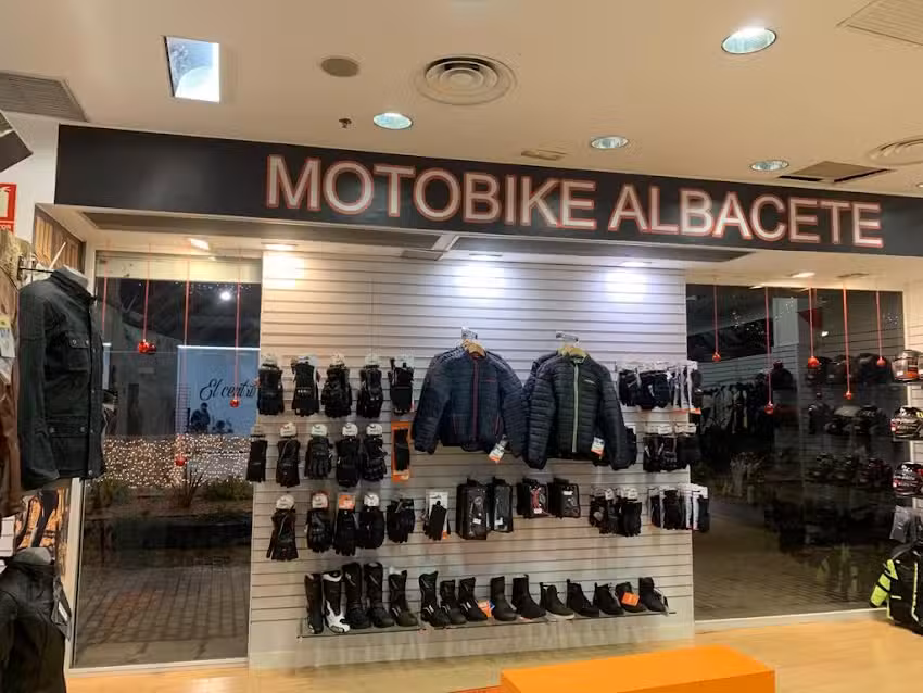 Outlet del Motorista Albacete-cascos moto y mucho mas