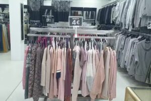 OUTLET MODA