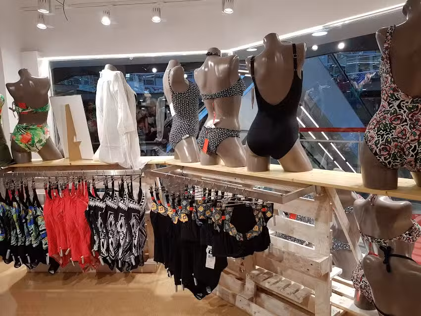 Outlet TINGO TANGA BIKINI CENTER