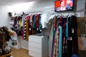 Peluqueria y Modas Rizo.