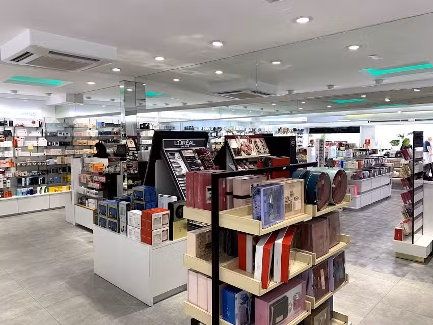 Perfumer&iacute;a Sasha Avenida Mar&iacute;tima