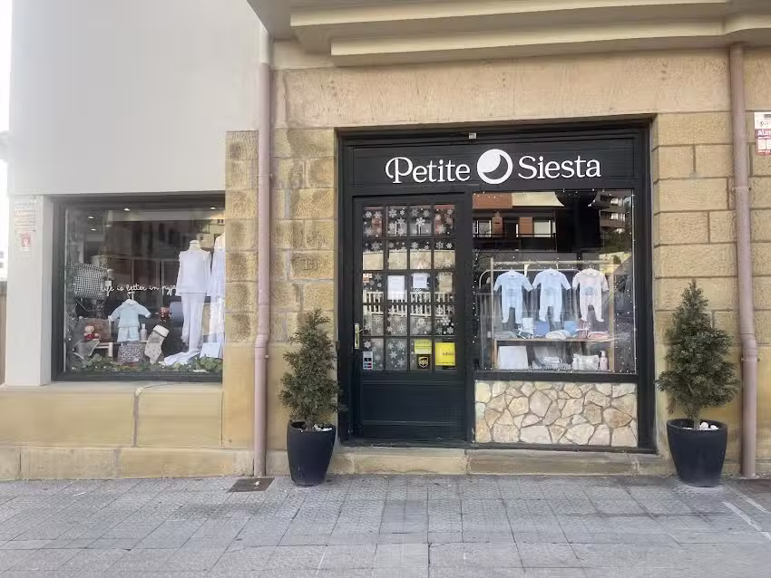 Petite Siesta