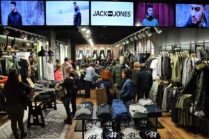 POSITIVO MAN TERRASSA