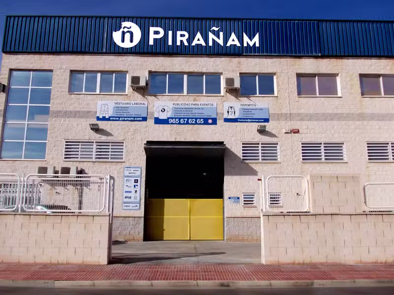 ProRopa Laboral Alicante & grupo Pira&ntilde;am &ndash; Ropa Laboral y de Trabajo. Camisetas y complementos para pe&ntilde;as .Taller propio