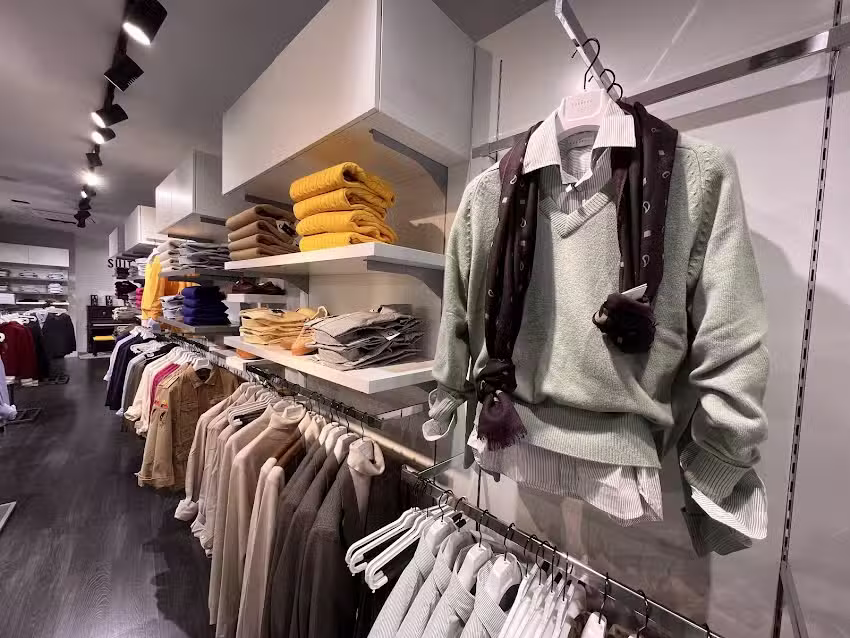 PuroEGO &Aacute;vila