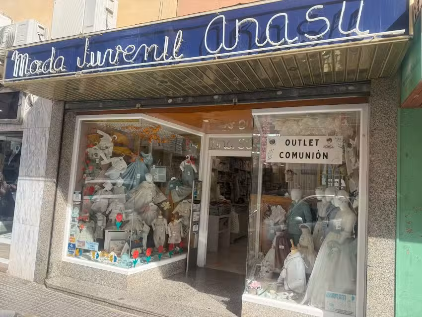 Ropa infantil de ceremonias en M&aacute;laga | Anasu Moda Infantil