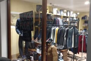Ropa Para Hombres sa Galeria des Mercadal