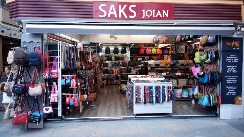 Saks Joian