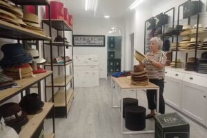 Sombrerer&iacute;a La Lucha